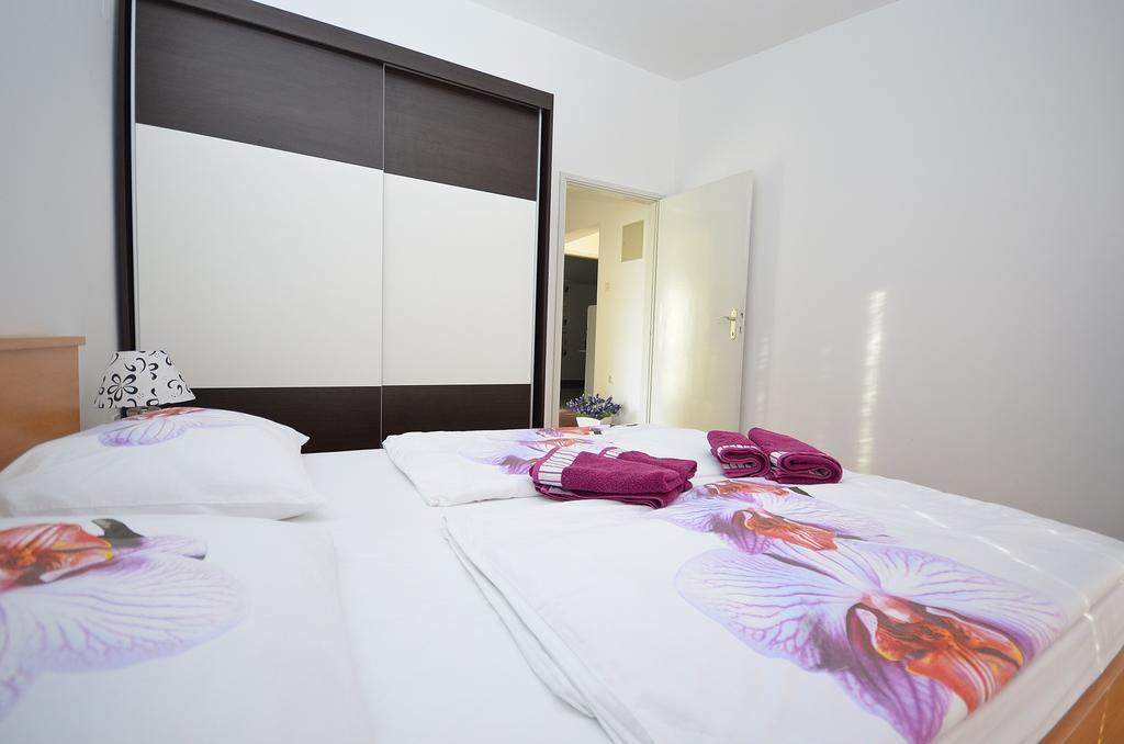 Apartments Miriam Srima ヴォディツェ エクステリア 写真